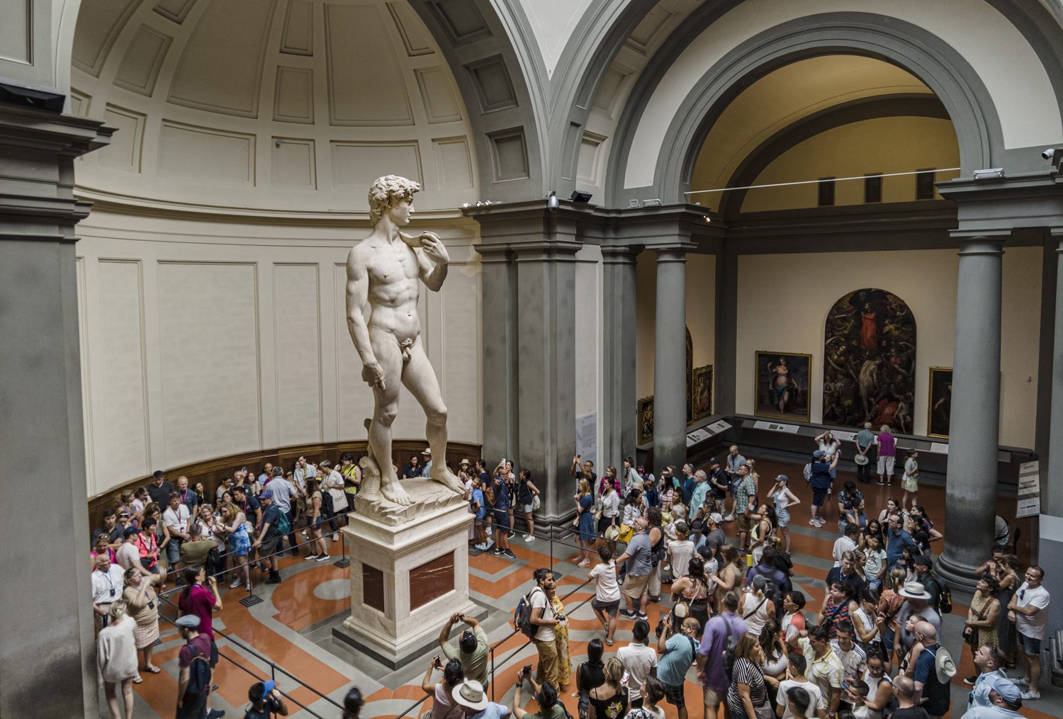 Galleria dell'Accademia di Firenze inside