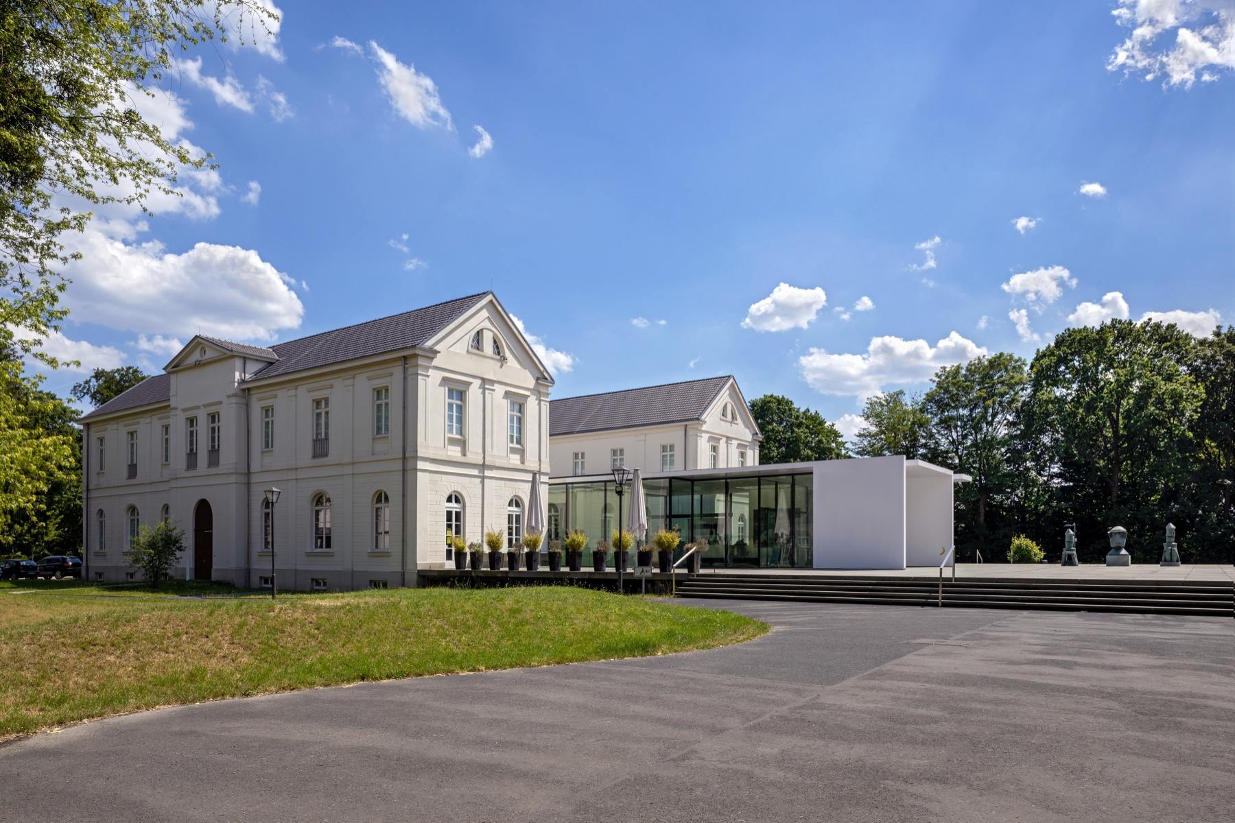 Exterior view of the Max Ernst Museum Brühl des LVR.