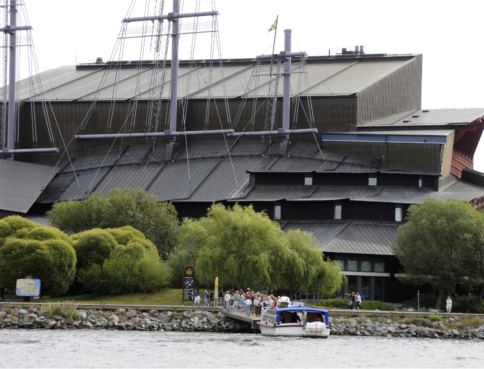 the vasamuseum viking ship facade