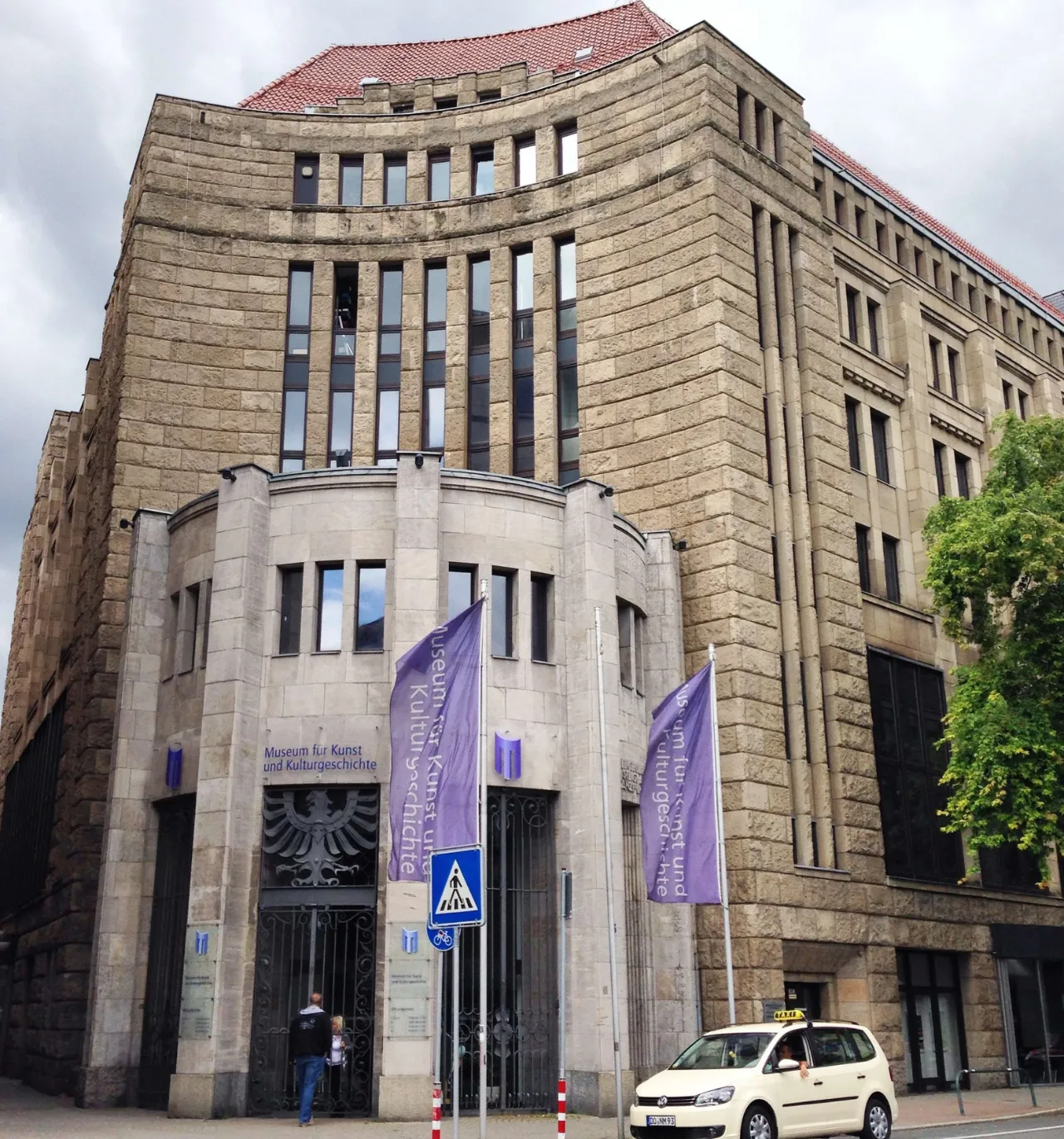 Museum für Kunst und Kulturgeschichte outside