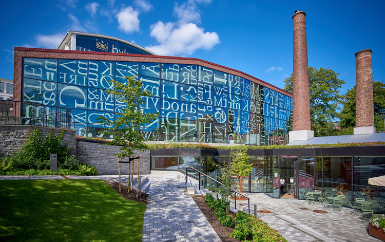 Norwegian Canning Museum outside