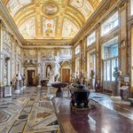 Gallerie Borghese inside